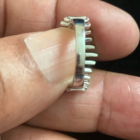 Ring - Picture 6 of 7